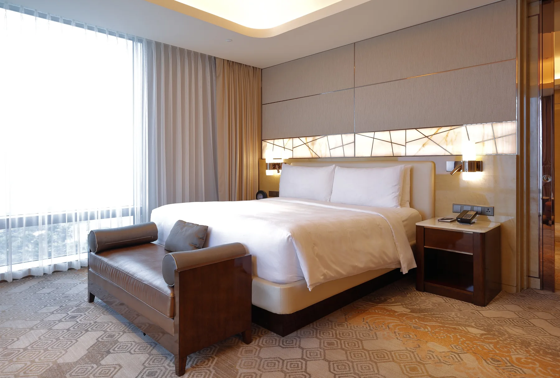 JW Marriott Hotel Macau guestrooms furniture