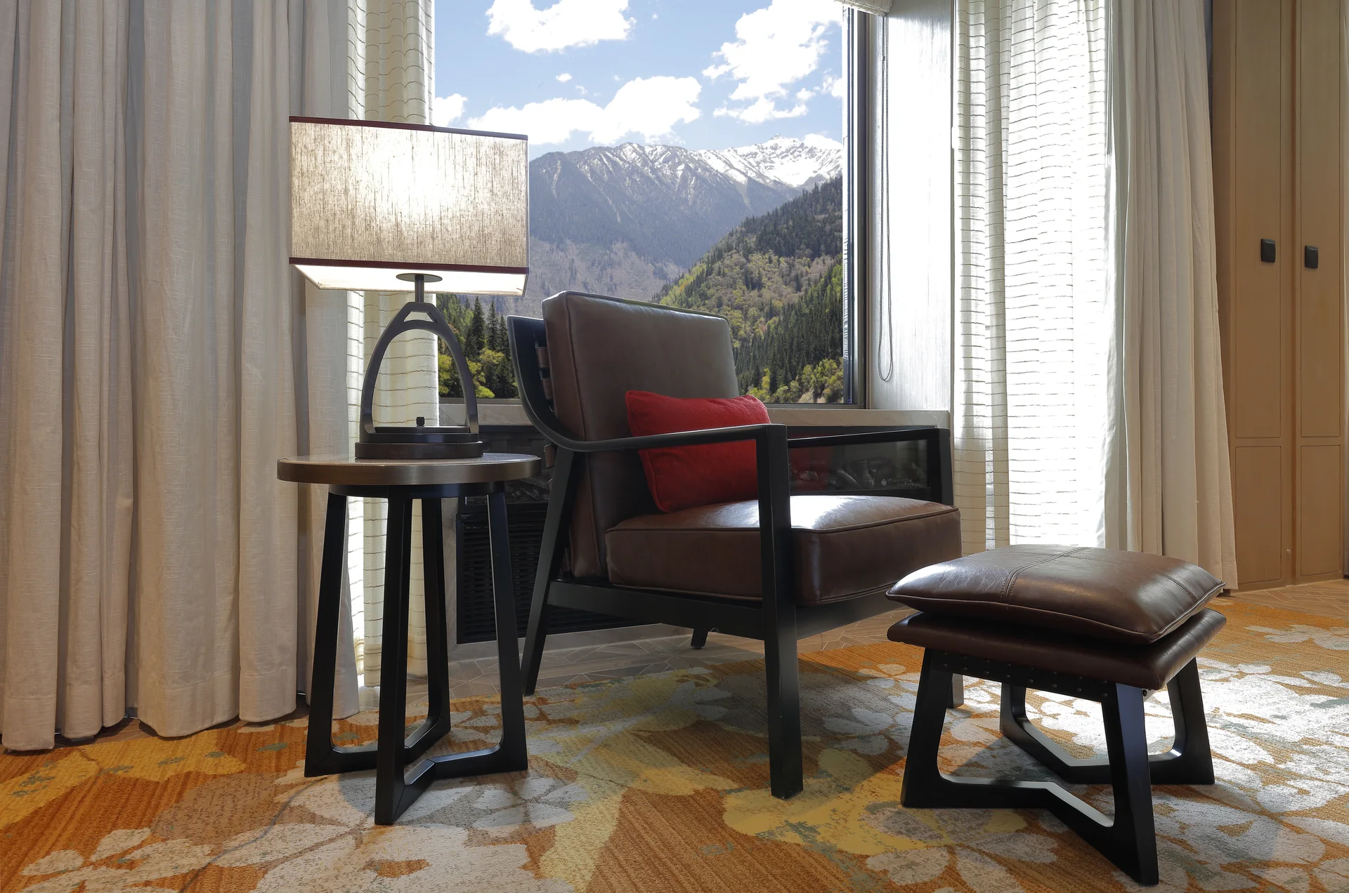 Hilton Resort Jiuzhaigou casegoods & occasional pieces