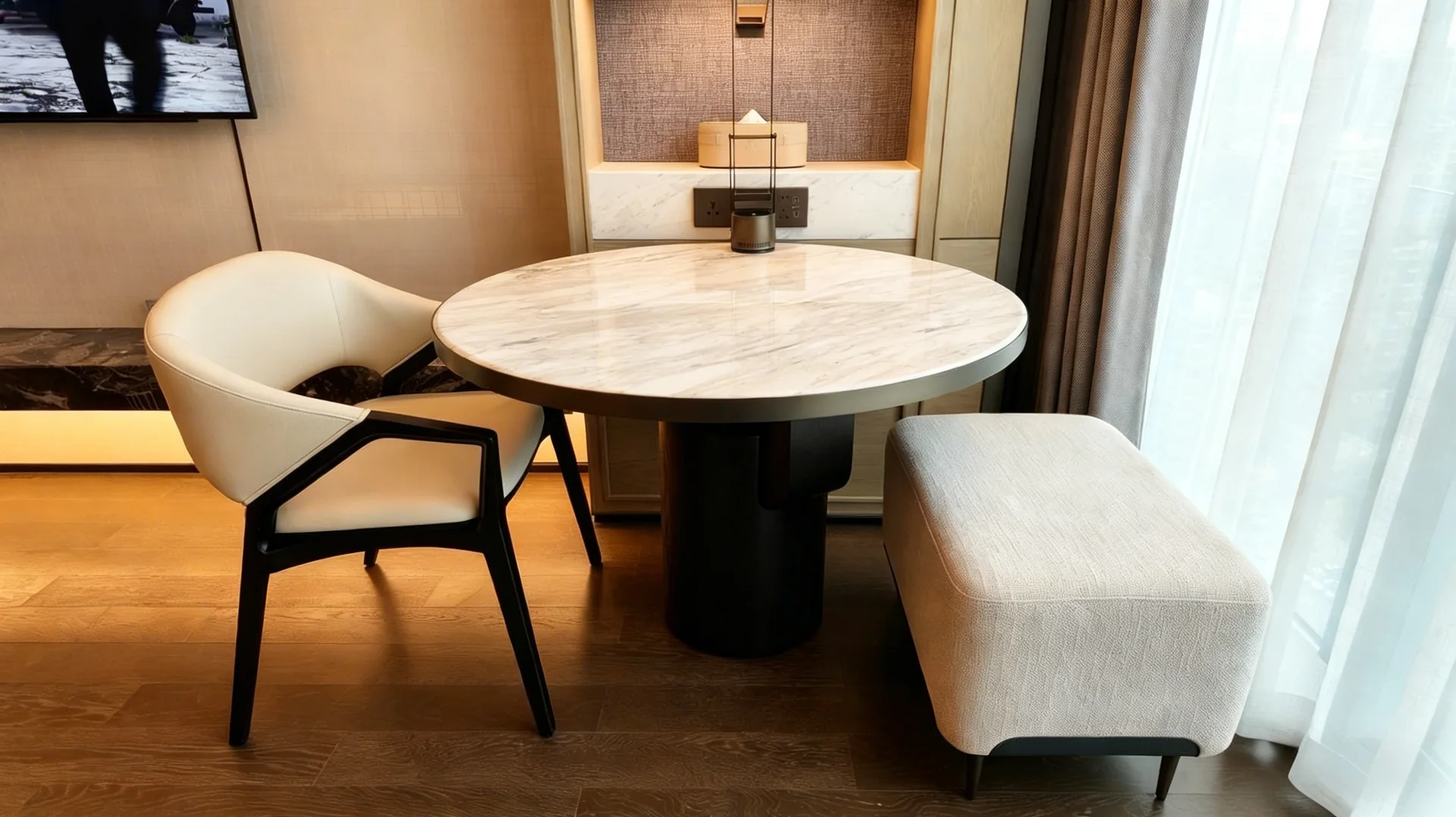 JW Marriott Xi’an dining table, chair and bench detailing