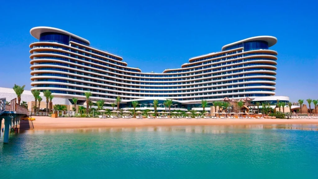 How to Specify HDPE Outdoor Furniture for Hotels